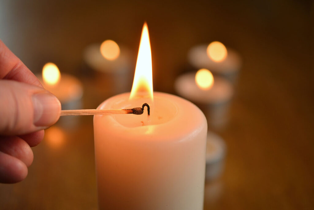 candle-1750640