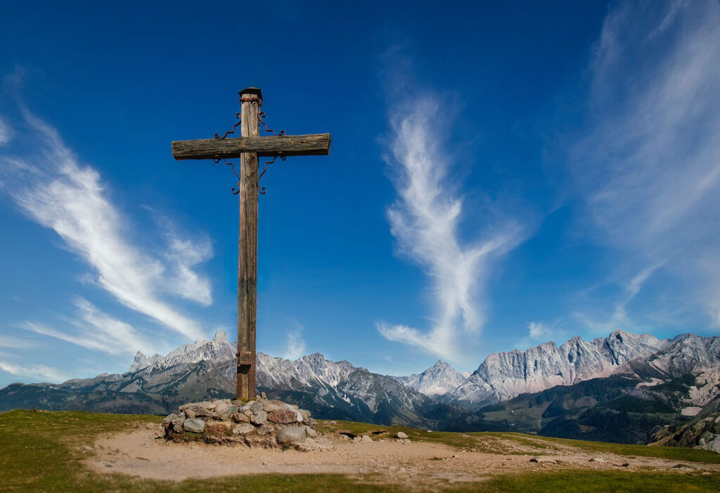 franz26-mountain-peak-8289759